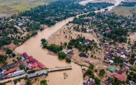 Death toll in Indonesia floods passes 500